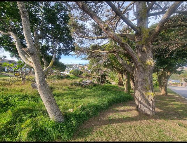 893M² VACANT LAND FOR SALE IN DANA BAY